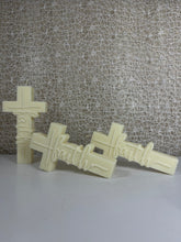 Load image into Gallery viewer, Crucifix 'Faith' Candle 