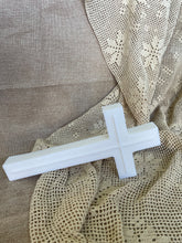 Load image into Gallery viewer, Cross Candle 3D - Large