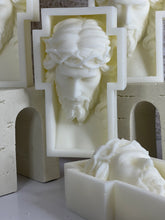 Load image into Gallery viewer, Jesus Crown of Thorns Candle