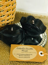 Load image into Gallery viewer, Lips Candle