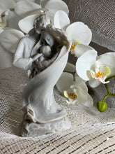 Load image into Gallery viewer, Holy Family Modern Candle