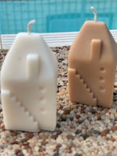 Load image into Gallery viewer, Little House Candle