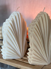 Load image into Gallery viewer, Palm Leaf Candle