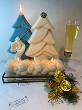 Load image into Gallery viewer, Christmas Tree 2D Candle
