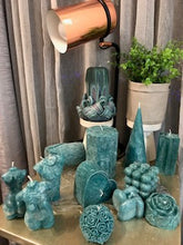 Load image into Gallery viewer, Cone Candle