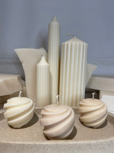 Load image into Gallery viewer, Spiral Candle - Small