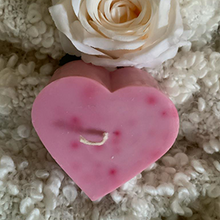 Load image into Gallery viewer, Heart Candle