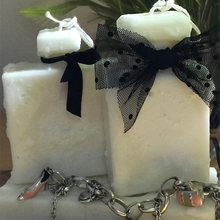 Load image into Gallery viewer, Perfume 'Gabrielle' Candle