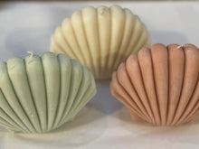 Load image into Gallery viewer, Shell Candle - Large