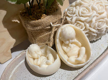 Load image into Gallery viewer, Baby in Womb Candle
