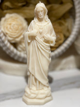 Load image into Gallery viewer, Jesus Sacred Heart Candle