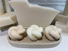 Load image into Gallery viewer, Tie-Knot Candle