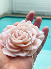 Load image into Gallery viewer, Rose Flower Candle
