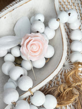 Load image into Gallery viewer, Rose Flower Candle
