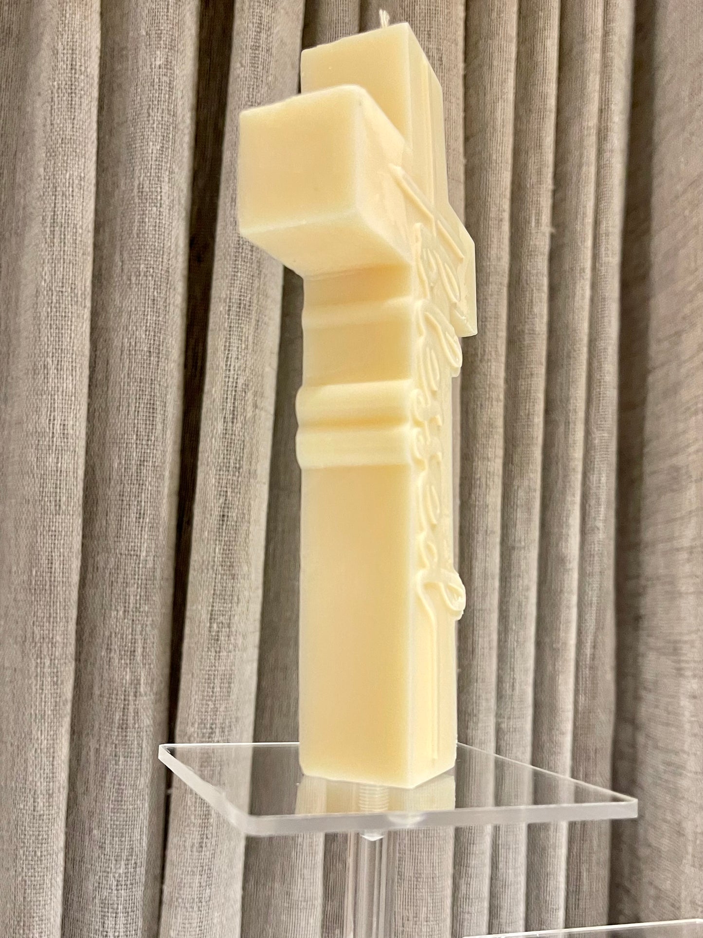 Crucifix 'Blessed' Candle ￼