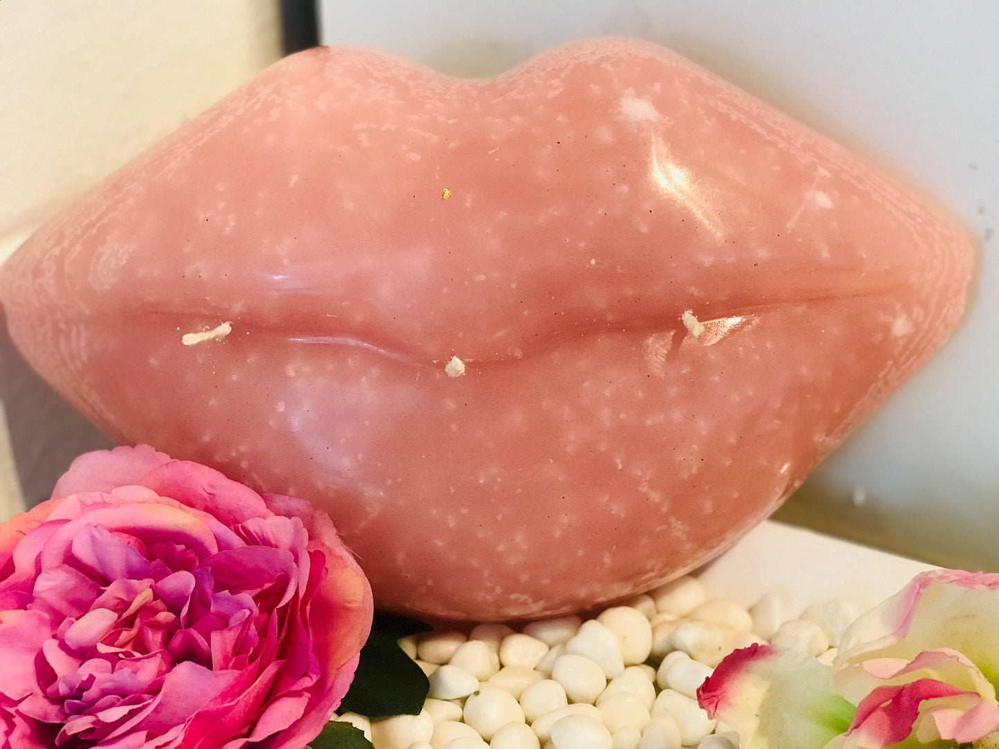 Jumbo Lips Candle