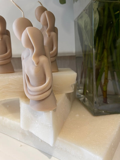 Couple in Arms Candle