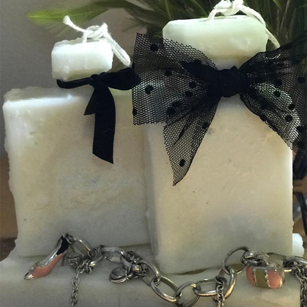 Perfume 'Coco' Candle