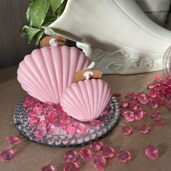Shell Candle - Medium